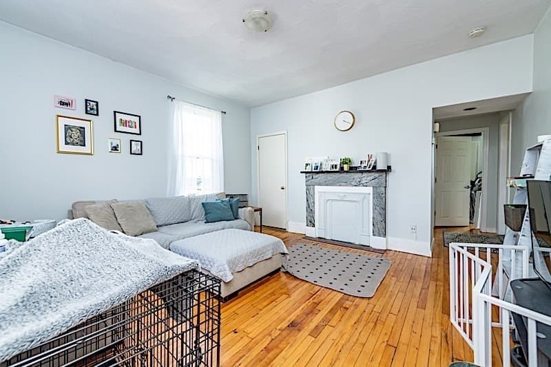 5 Munroe St #2 photo 3
