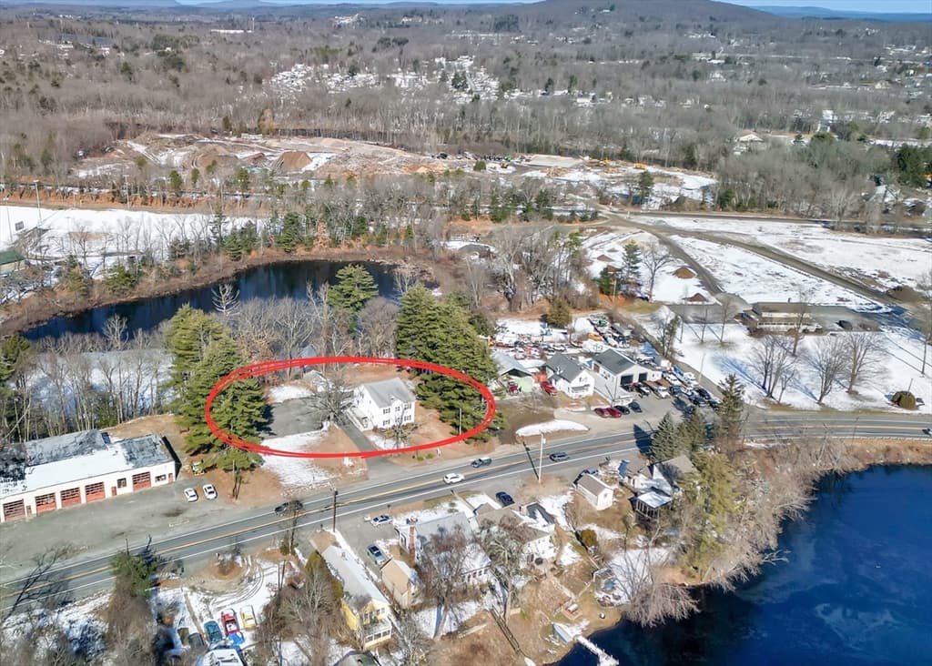 2632 Boston Rd photo 2