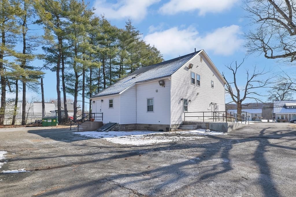 2632 Boston Rd photo 4