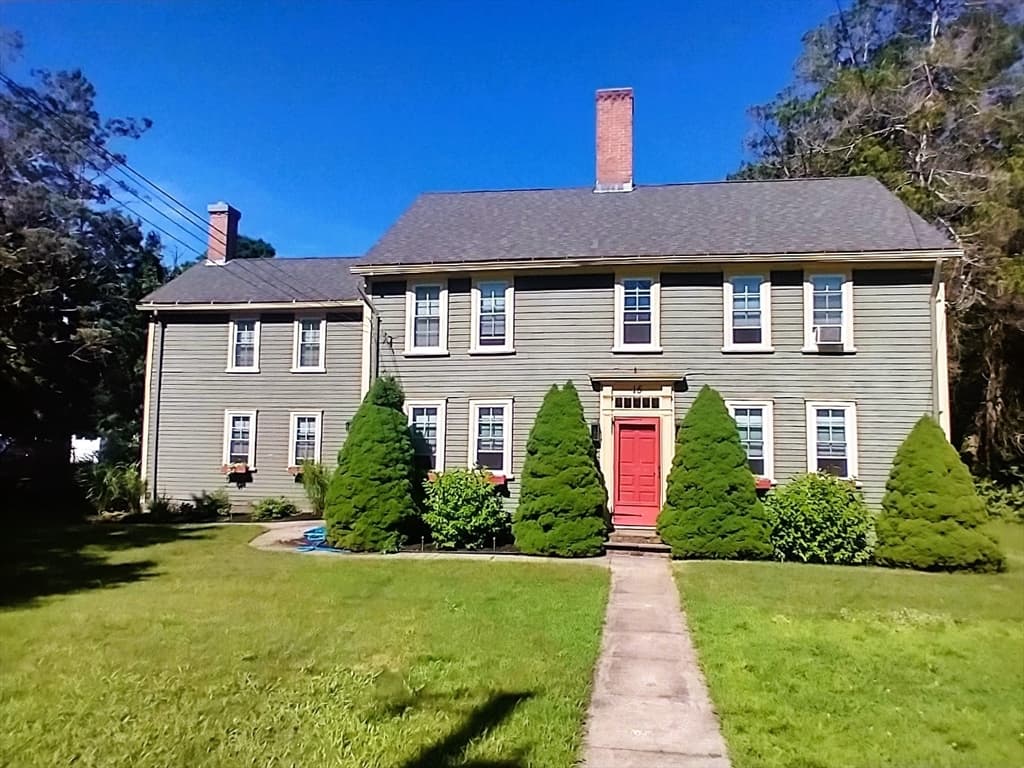 15 Fall River Ave
