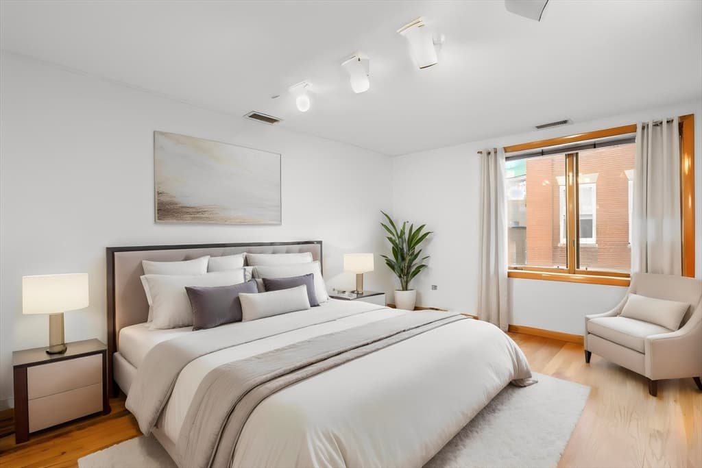77 Salem St #5B photo 3