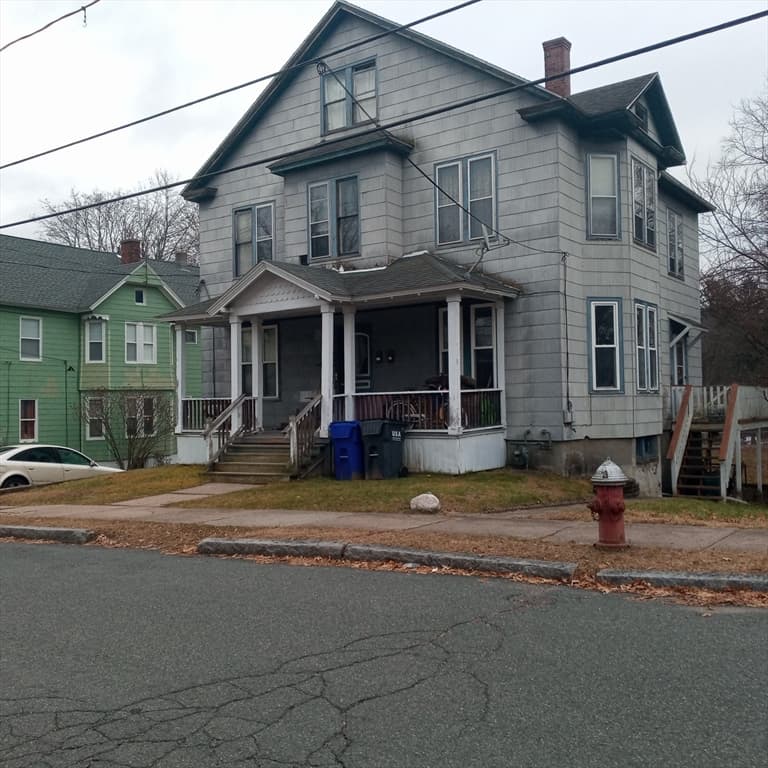 14 Chapman Ave photo 2
