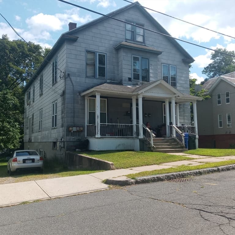 14 Chapman Ave photo 4