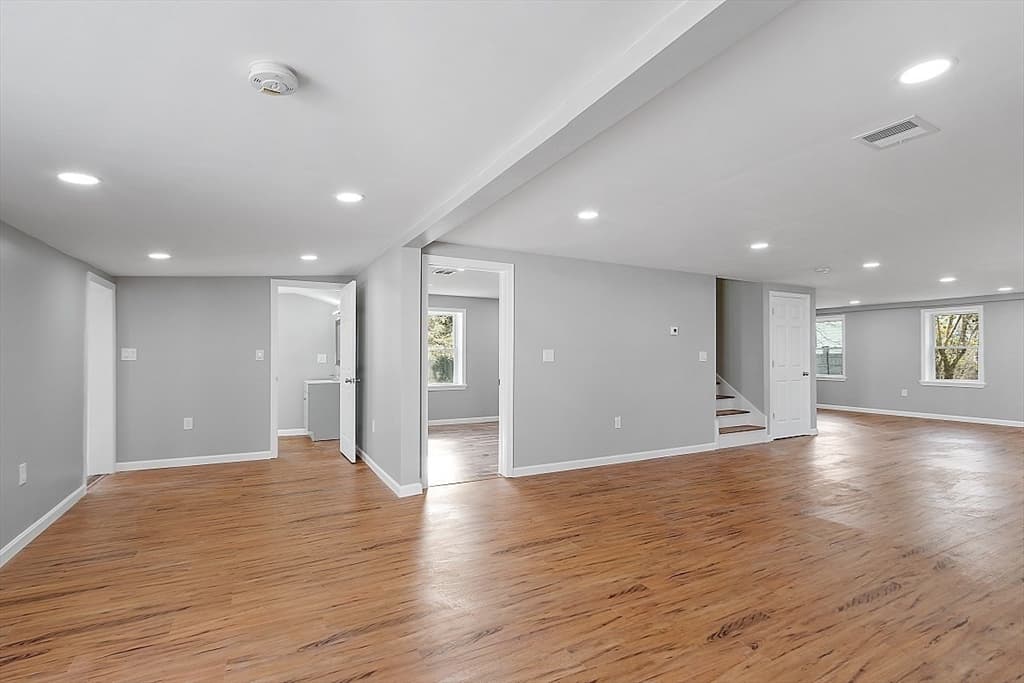 135 Cumberland Ave photo 5