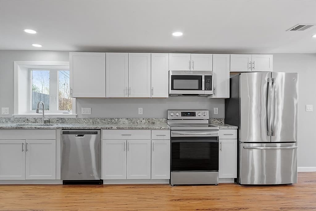 135 Cumberland Ave photo 4