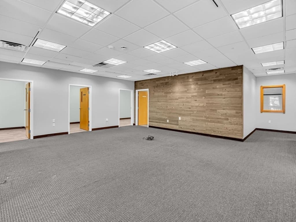 24 Westech Dr photo 5