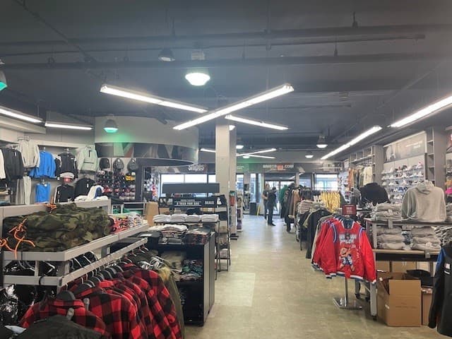 576 Massachusetts Ave photo 2
