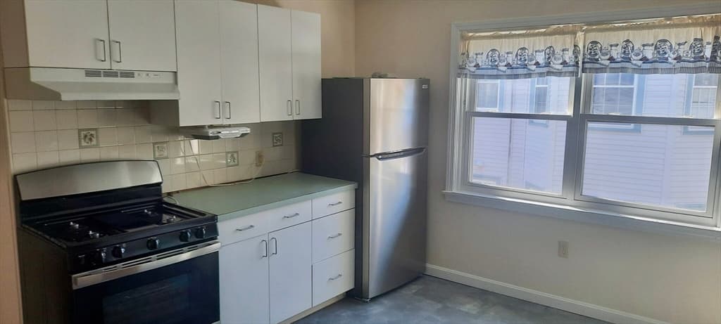 20 Wilshire St #2