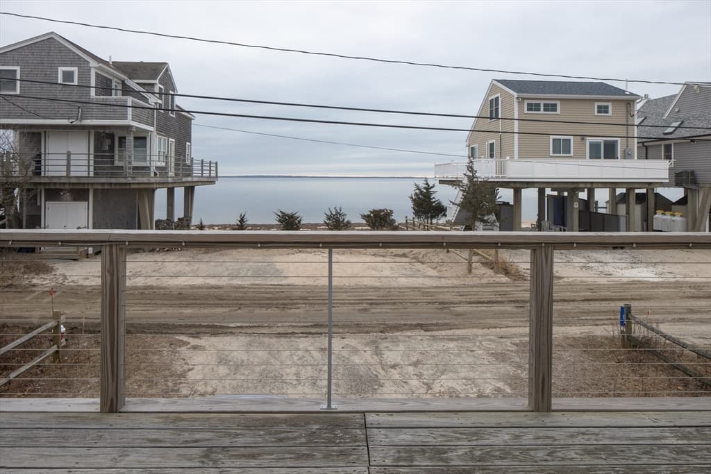 8 Cove Street photo 4