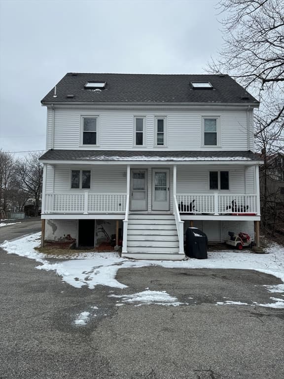 2 Buck St #4