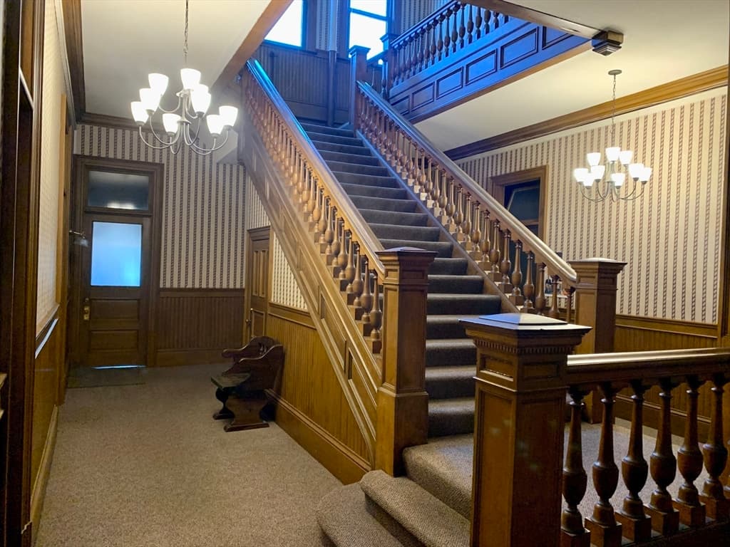 102 Elm St #15 photo 4