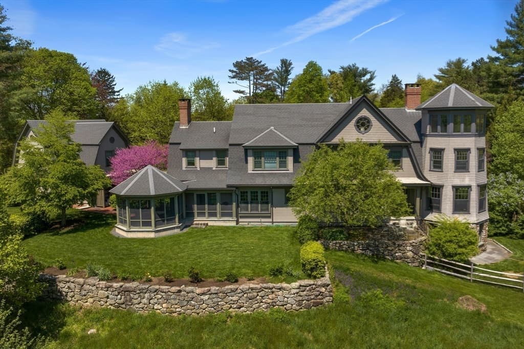 49 Willard Common photo 2