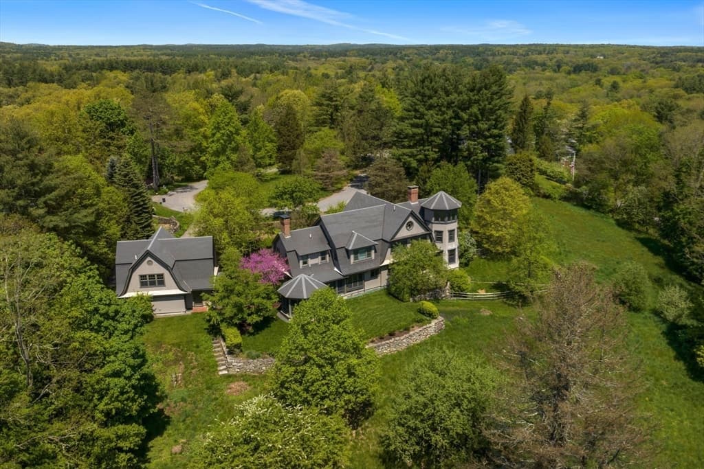 49 Willard Common photo 3