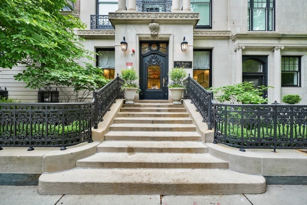 409 Commonwealth Ave #B photo 2