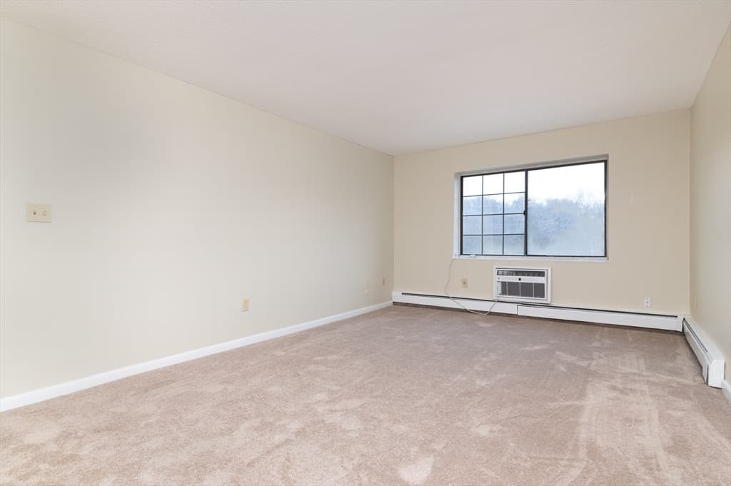 135 Grove St #131 photo 5