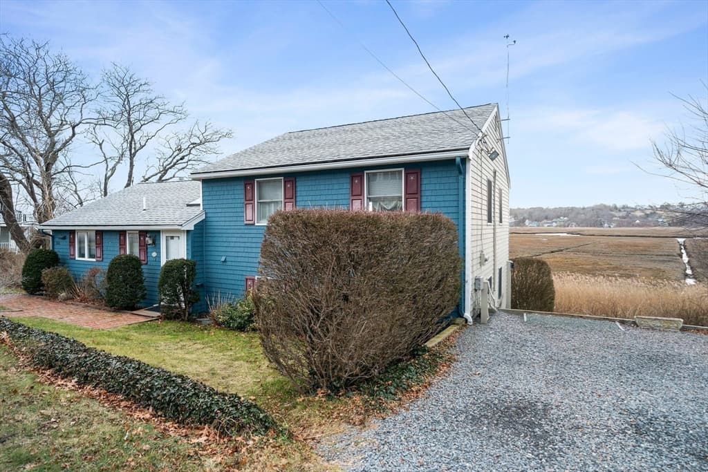 155 Meadowview photo 4
