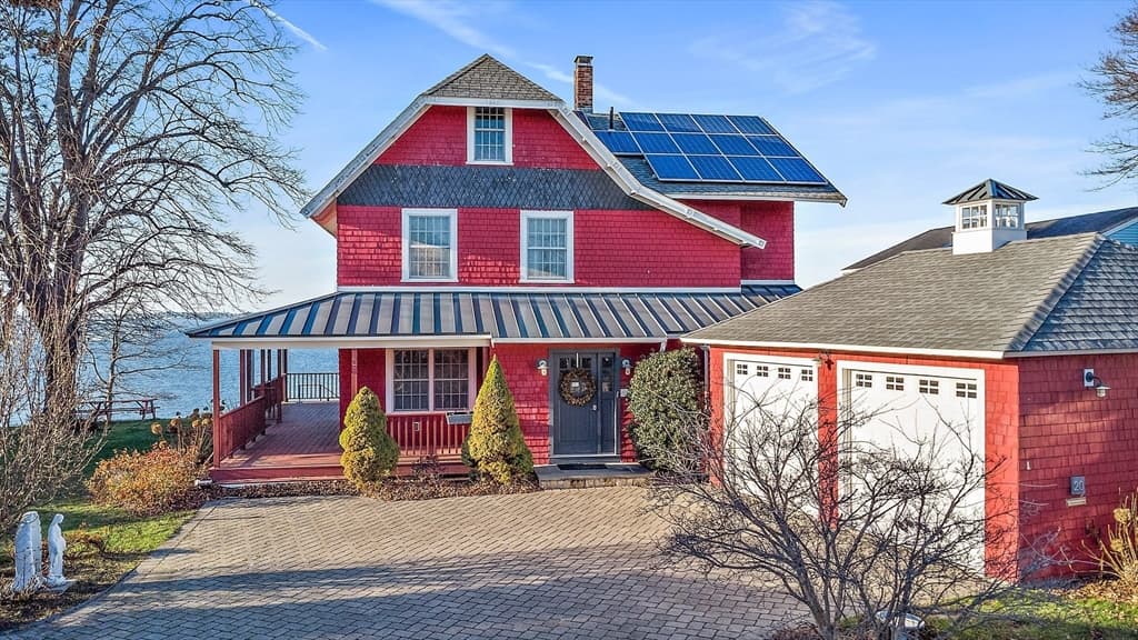 20 Bay View Ave