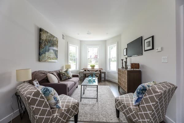 45-47 Clement Avenue photo 4