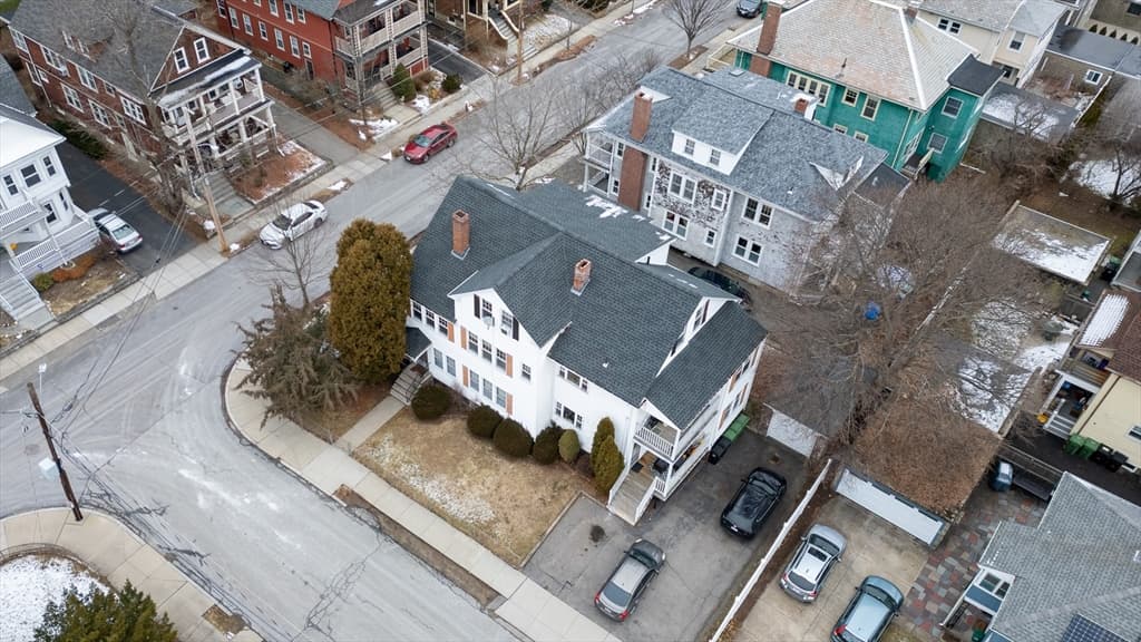 64 Commonwealth Rd photo 2