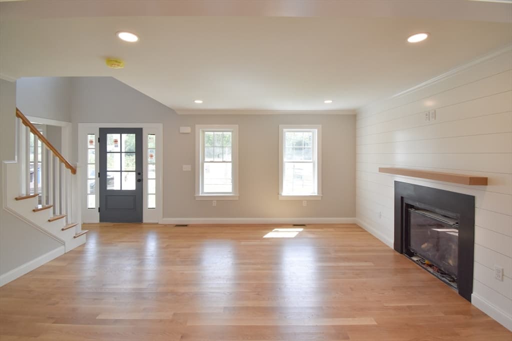 94 Herring Pond Road photo 2