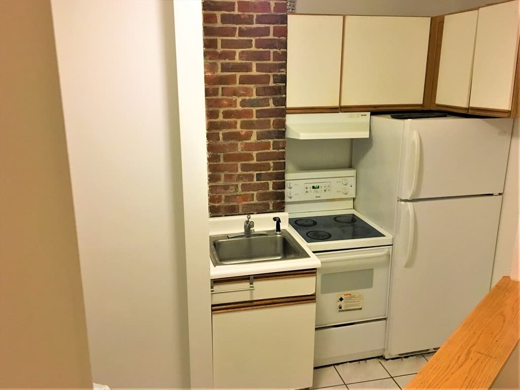 391 Langley Rd #2 photo 4