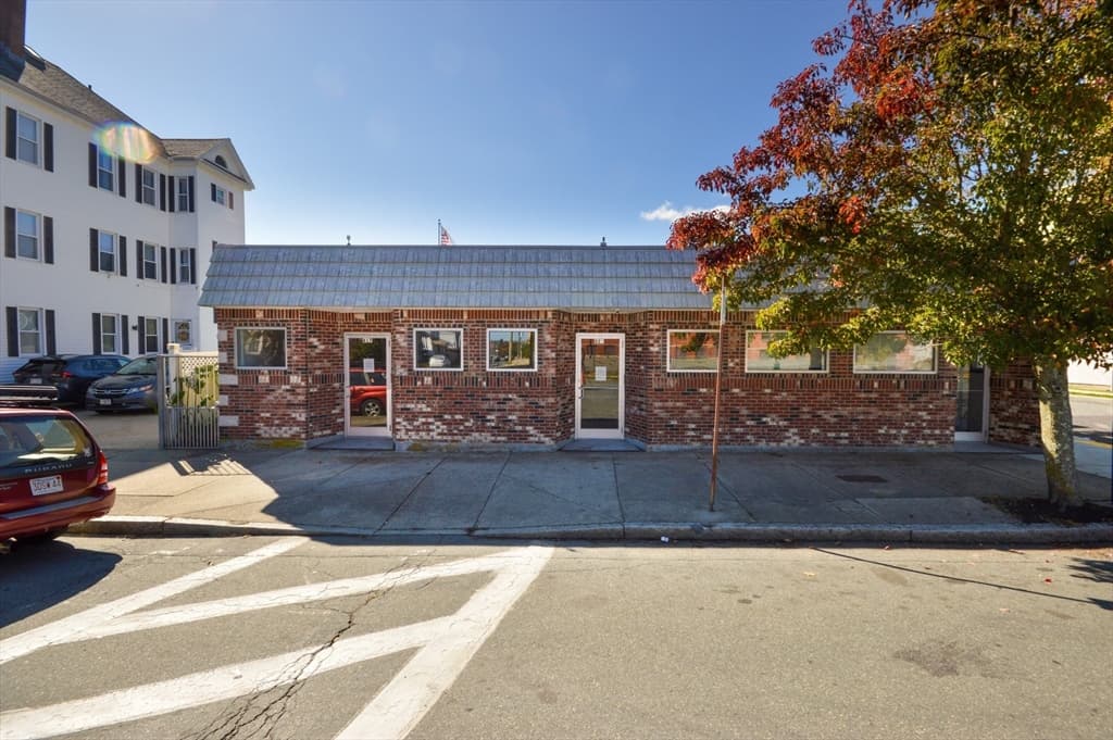 617-623 Brock Ave