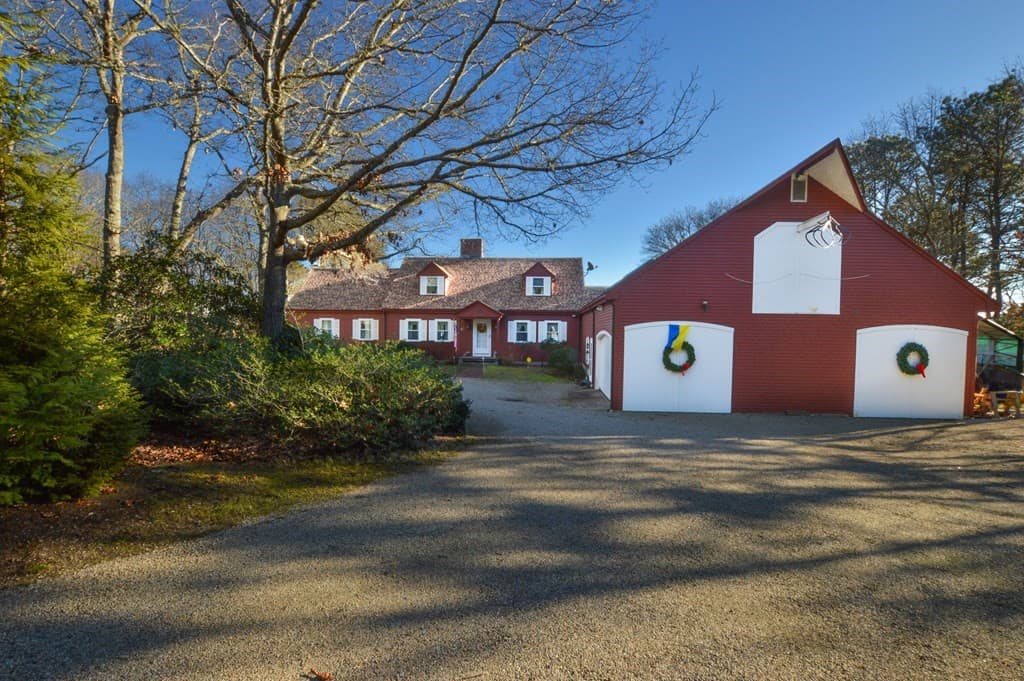 95 South Road photo 4