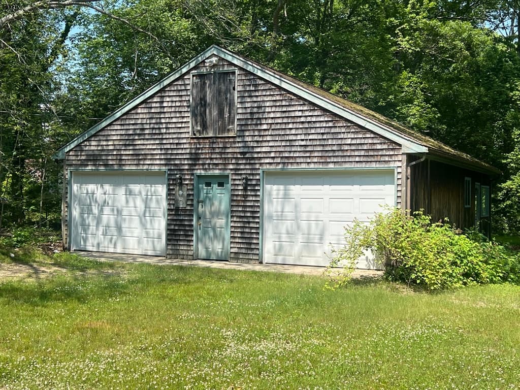 9 Brant Beach Ave