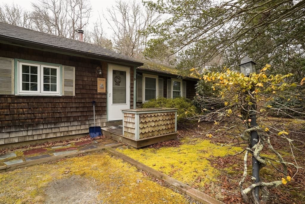9 Brant Beach Ave photo 4