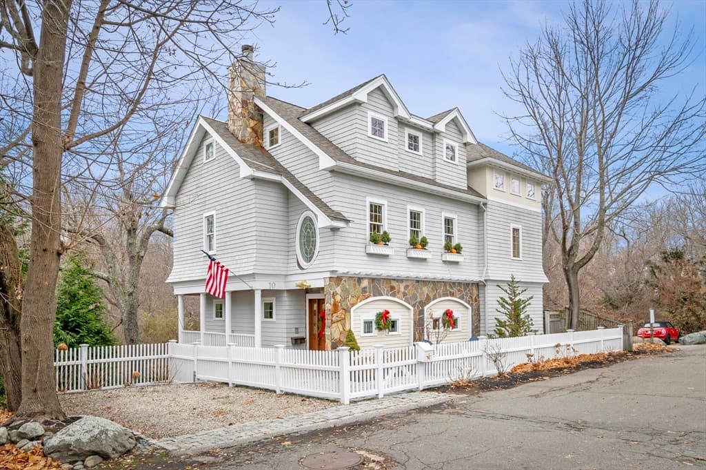 10 Risley Road