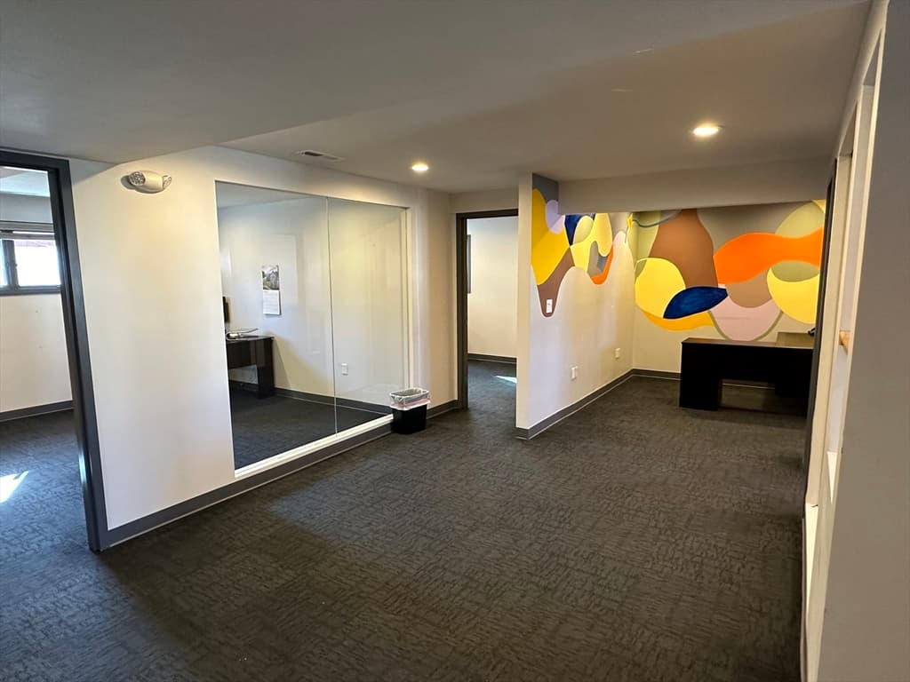164 Great Rd photo 5