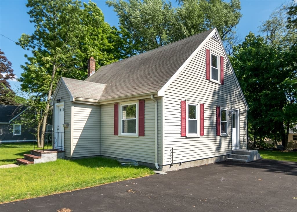 1166 Trapelo Road photo 2