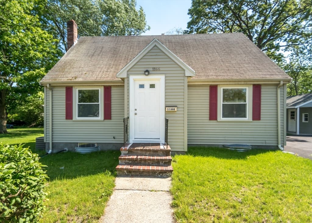 1166 Trapelo Road