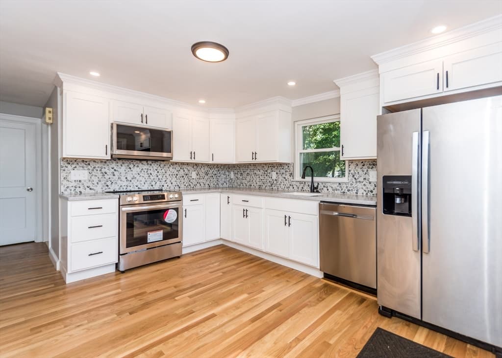 1166 Trapelo Road photo 5