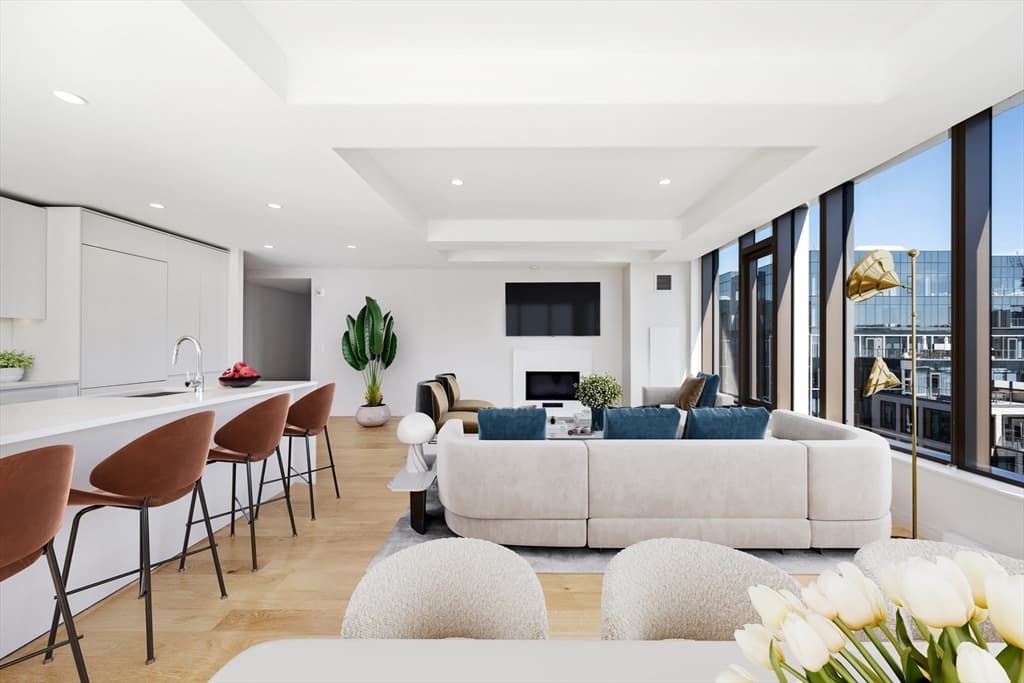 131 Seaport Blvd #PH-2B