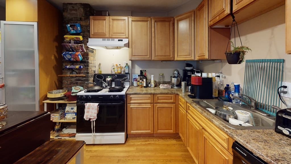 24 Maverick St. #1 photo 2