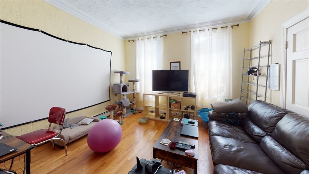 24 Maverick St. #1 photo 4