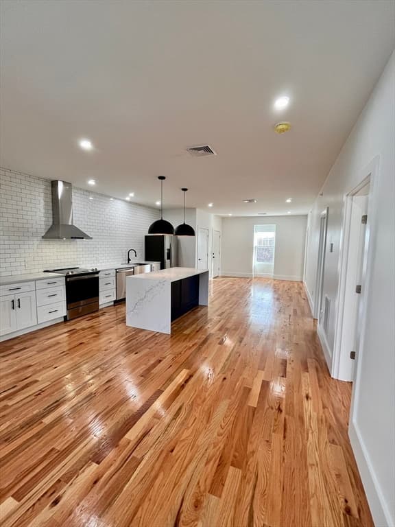 204 Bulgarmarsh Rd #1-6 photo 5