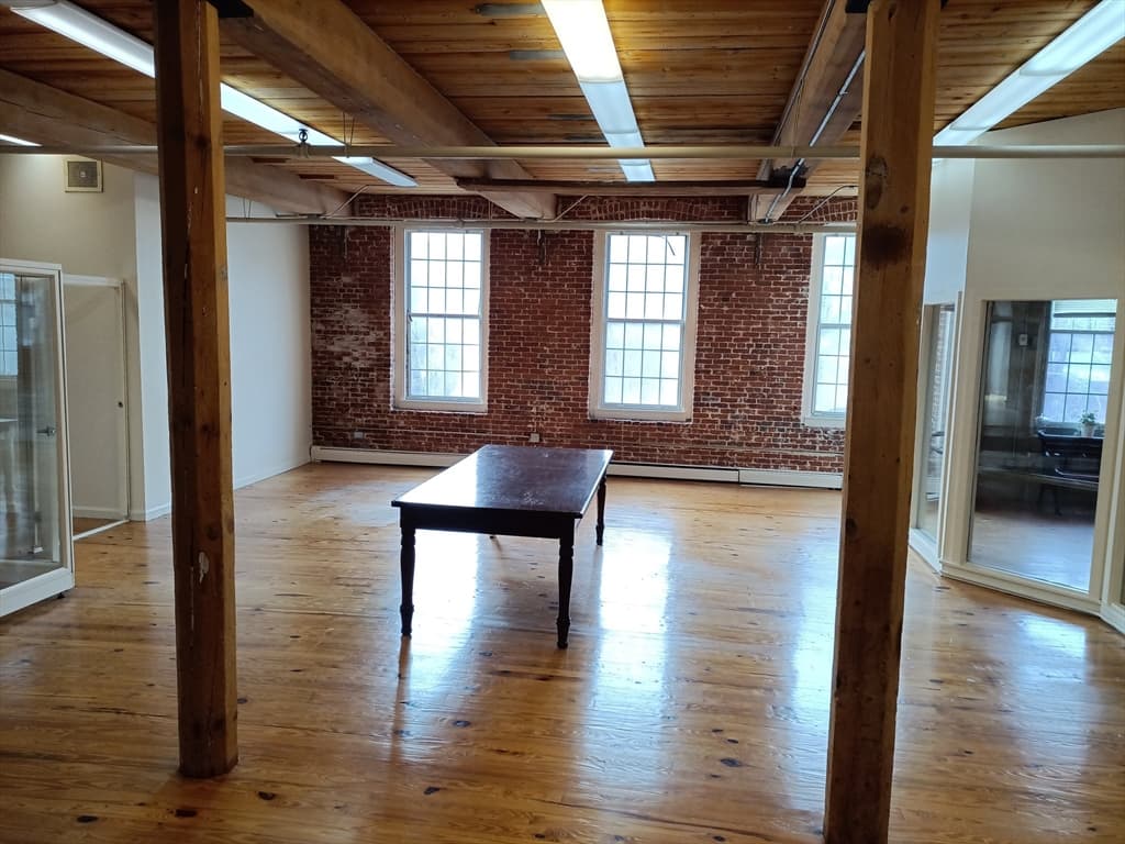 559 Main Street - Rt. 20 #302