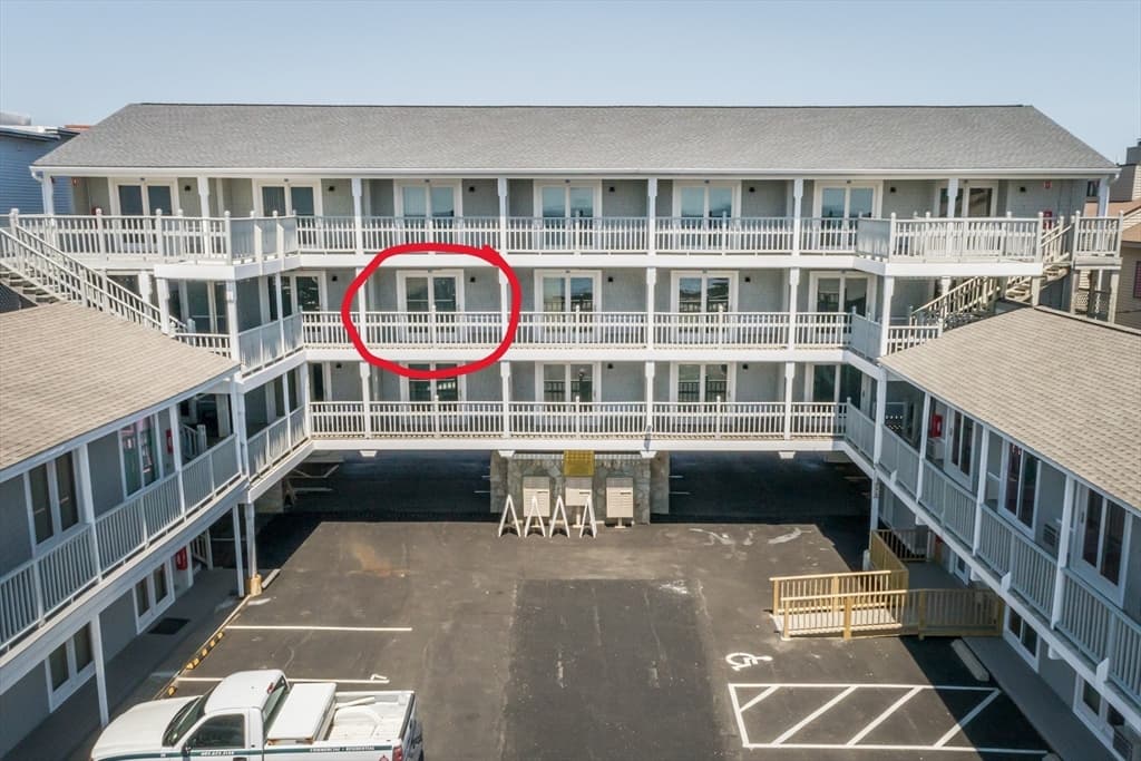 449 Ocean Boulevard #303 photo 4