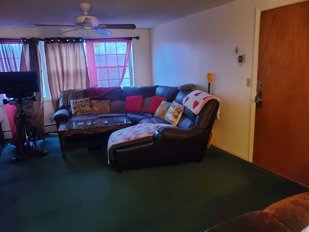 8 Tara Dr #6 photo 5