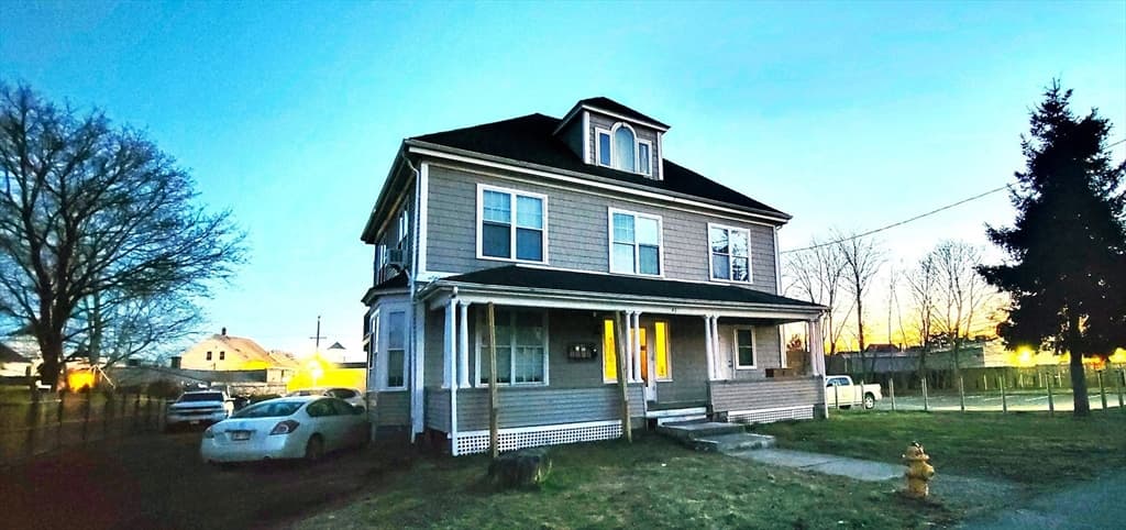 43 Harrison Ave
