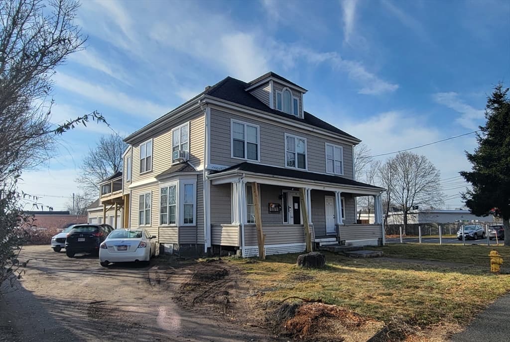43 Harrison Ave photo 5