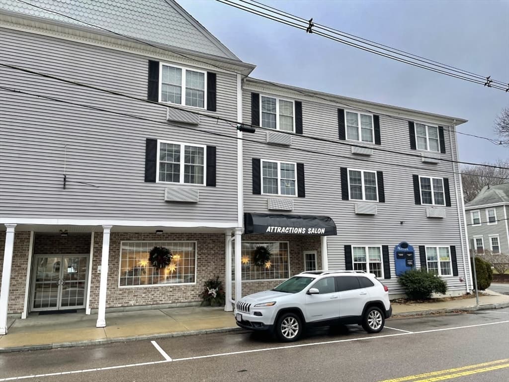 12 Pratt Street #104A