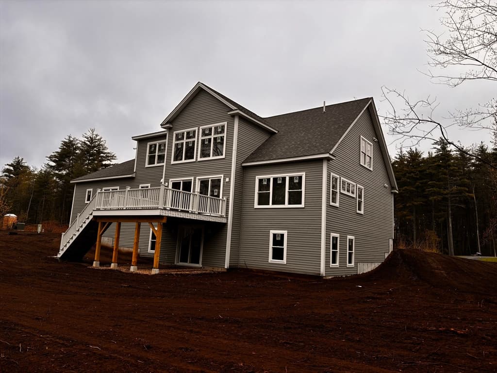 5 Colony Drive photo 2