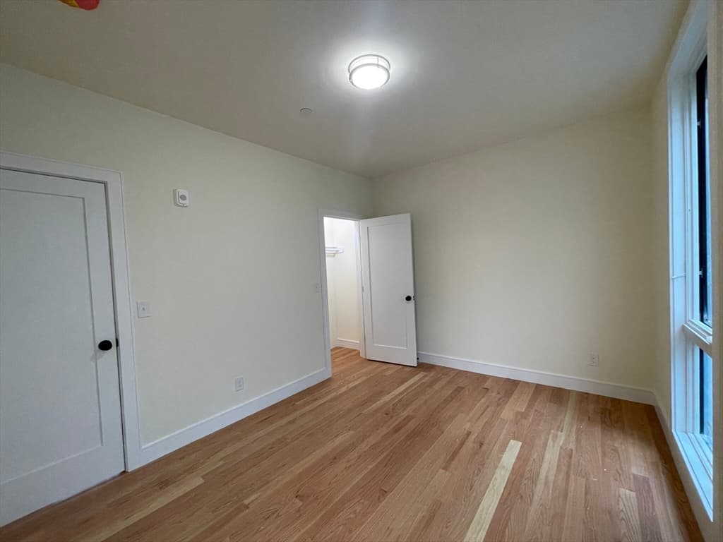 65 Cameron St #4 photo 5