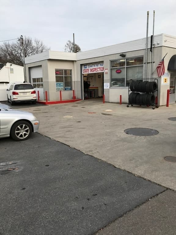 310 Granite Ave photo 2