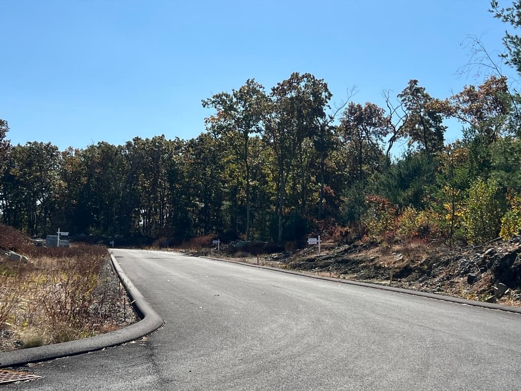 Lot 83 Turning Leaf Rd.