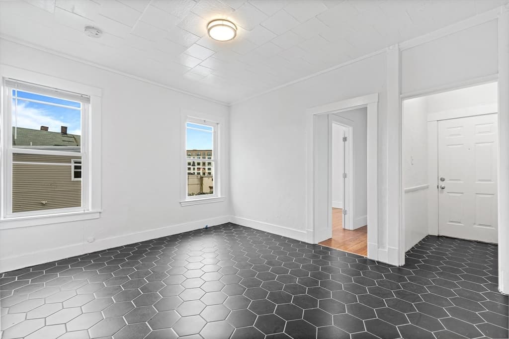 301 Hancock Street #2 photo 5
