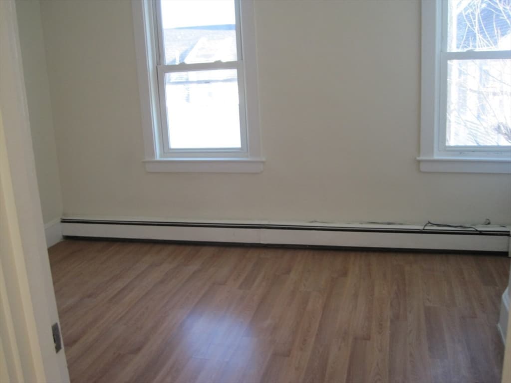 32R Cedar Street #32 photo 4